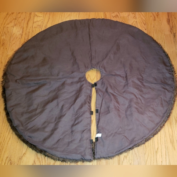 CHRISTMAS TREE SKIRT Shimmery SATIN Bronze Brown Beaded Faux Mink Fur Trim NICE! - Picture 5 of 7